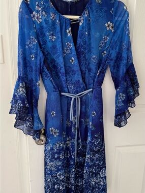 T Tahari Blue Floral Satin Dress with Ruffled Sleeves